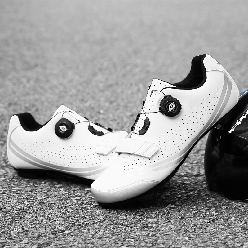 Scarpe da Ciclismo Outdoor, At - Cycling Gear For Large Men recensione e prezzo